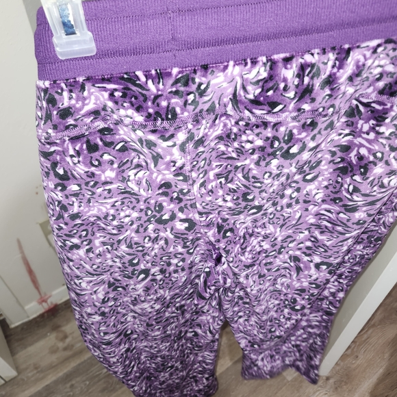 LuLaRoe Purple and Black Crystal Kick Flare Crop Pants - Picture 2 of 4